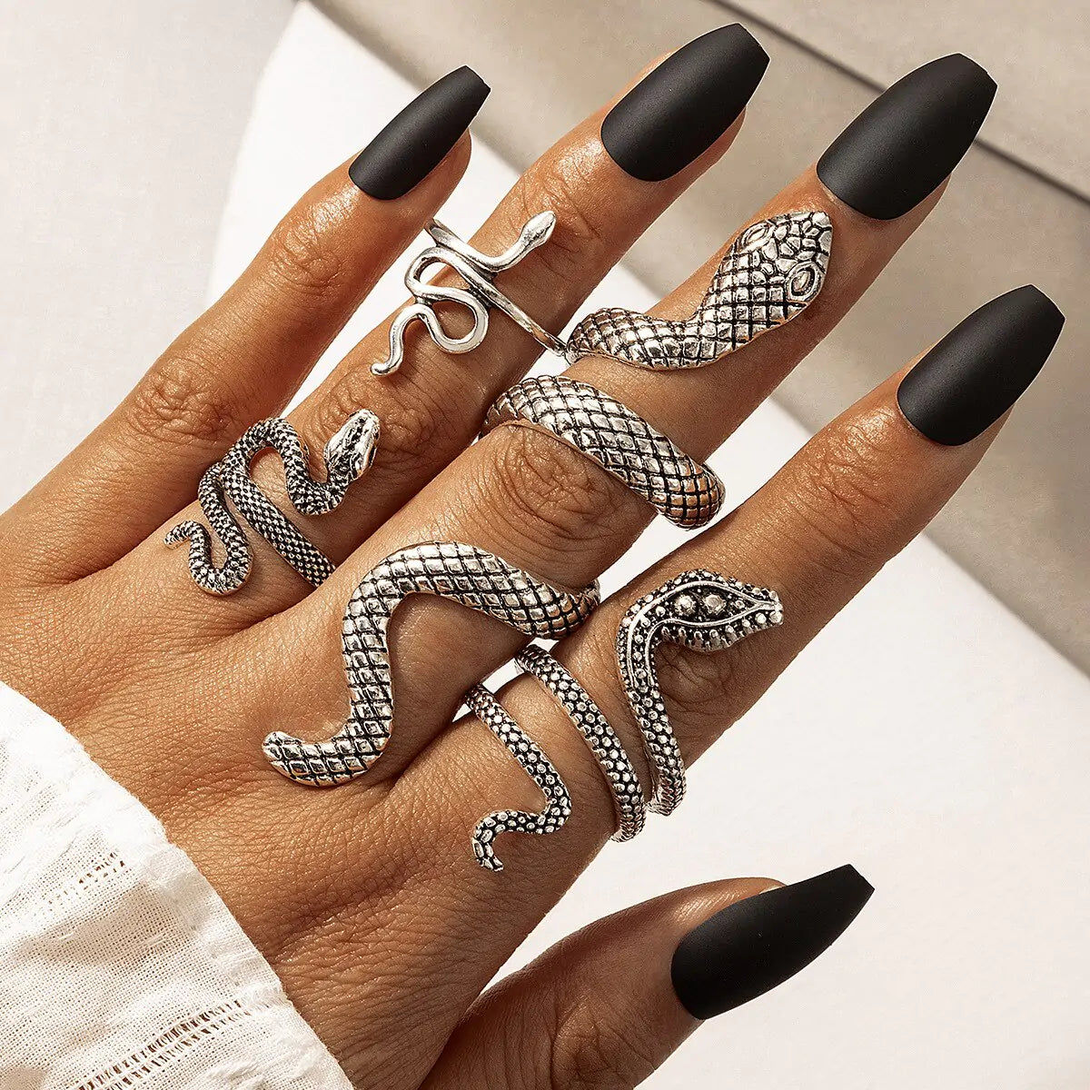 ZEN Texture Snake Ring Set